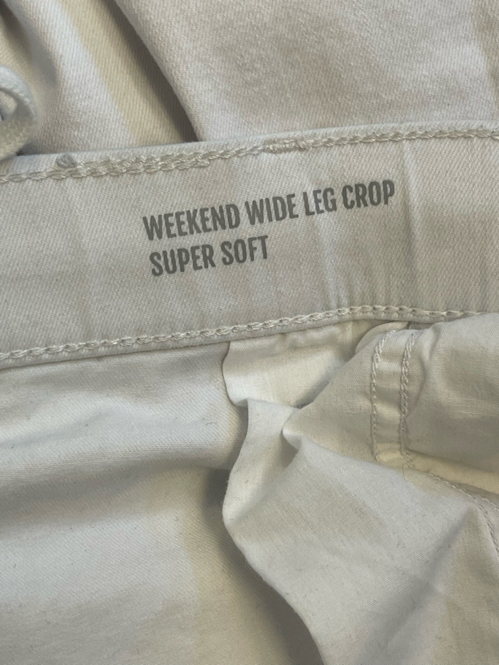 Torrid Cropped Wide-Leg Jeans in White with Drawstring Waist - Picture 3 of 8